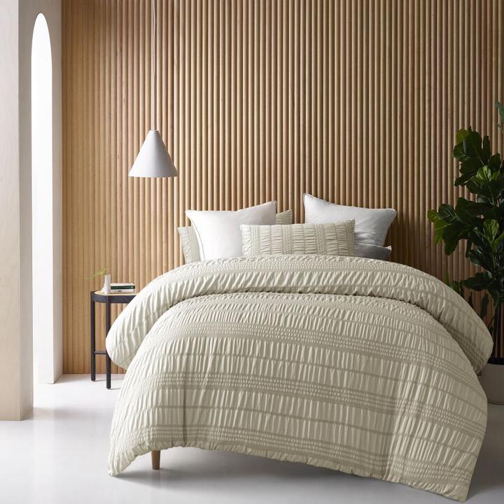 Accessorize Seersucker Quilt Cover Set