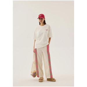 Araminta James Chillin Tee Snow