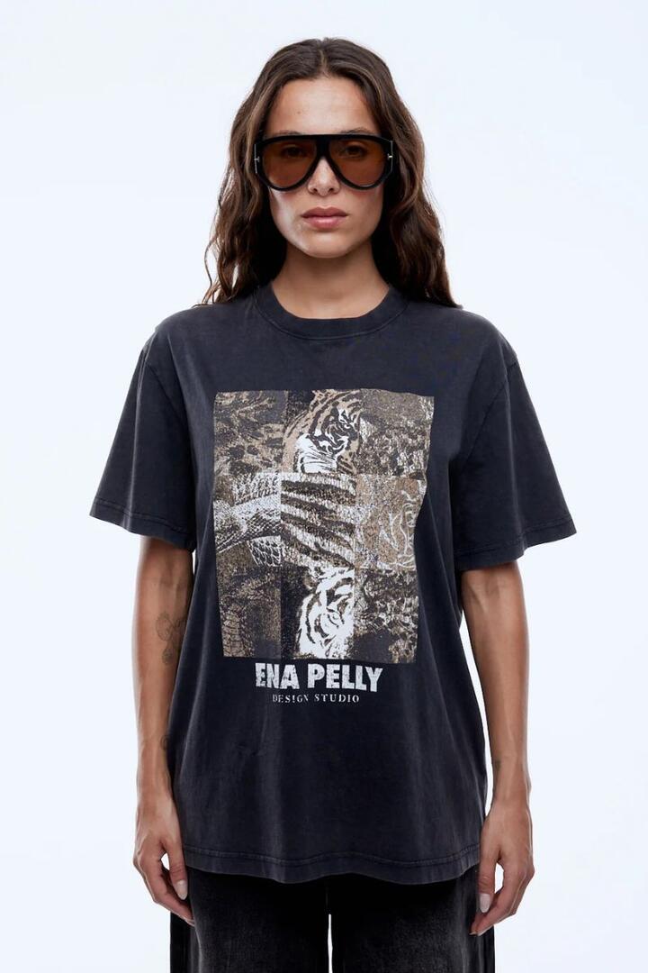 Ena Pelly Mixed Animal Tee Vintage Black
