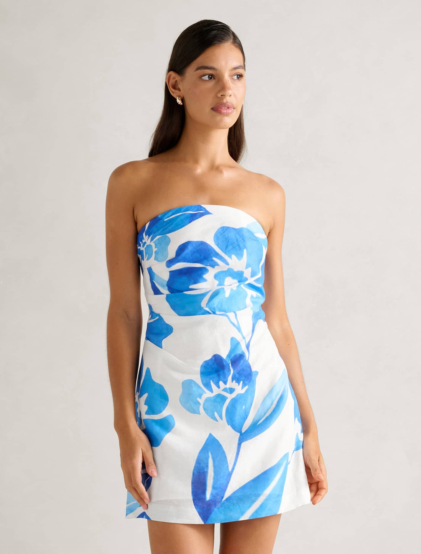 Forever New Women's Annika Tuck Side Mini Dress in Lantana Floral V7 Cw1