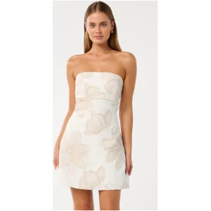 Forever New Women's Jenny Strapless Linen Mini Dress in Porto Embroidery