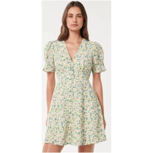 Forever New Women's Saffron Printed Linen Mini Sun Dress in Blue Hampton Ditsy