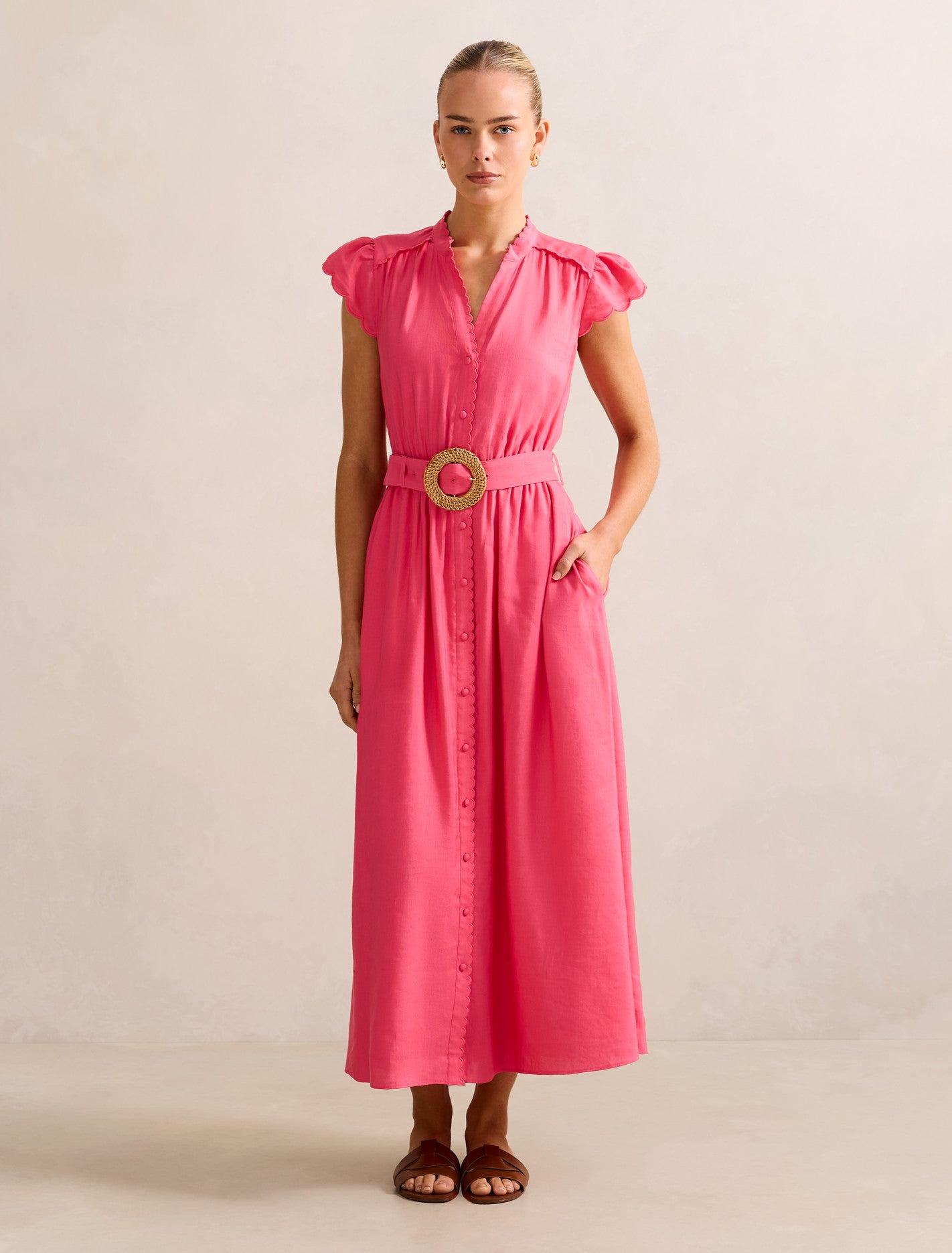 Forever New Women's Serafina Scallop Edge Midi Dress in Cotton Candy