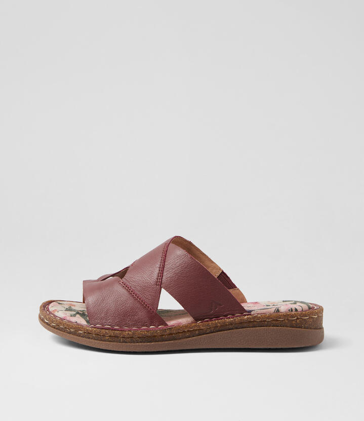 Selse Burnt Red Leather Slides