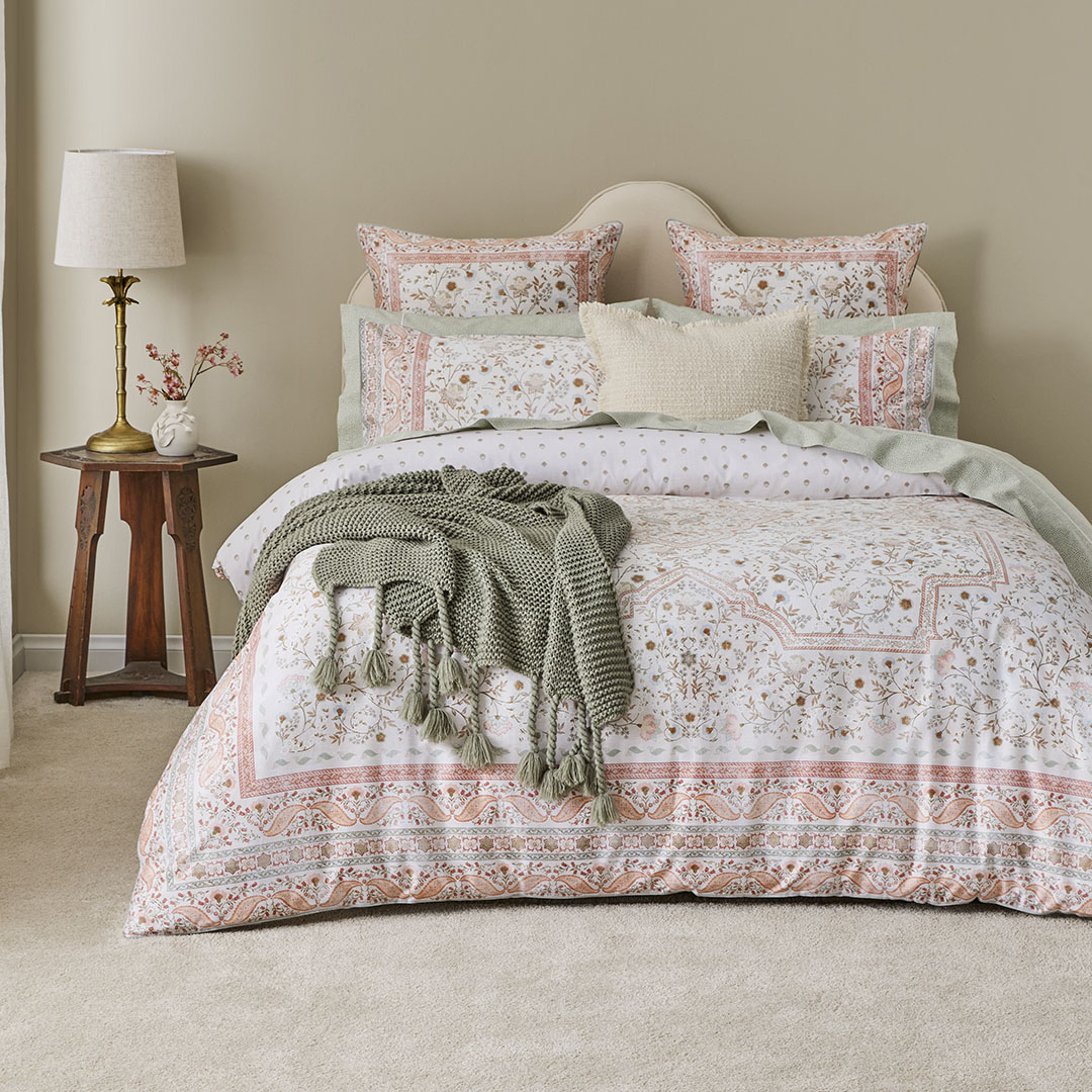 Delphine Queen Quilt Cover