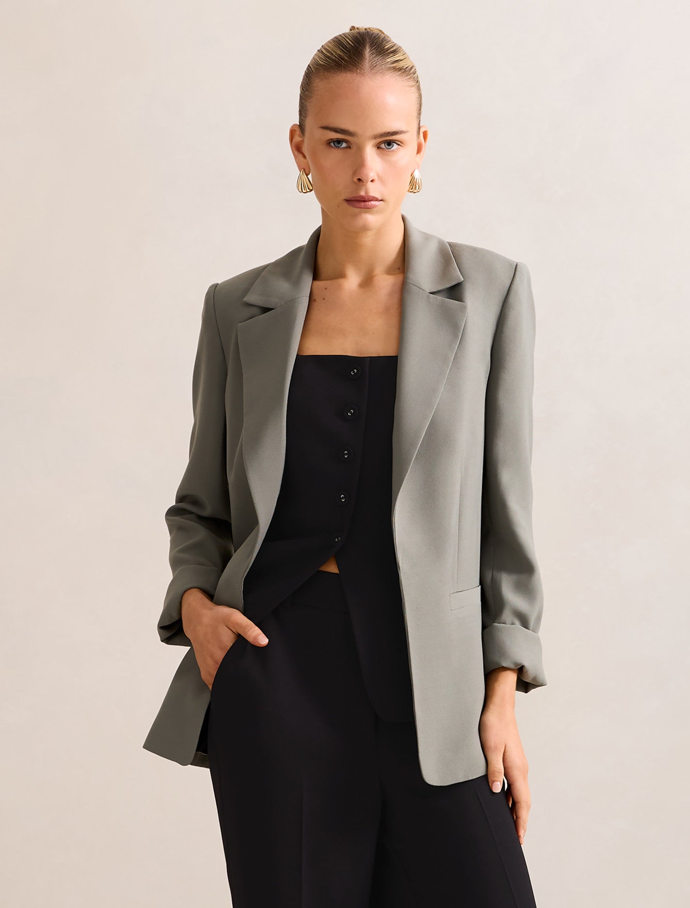 Forever New Women's Dylan Boyfriend Blazer Jacket in Pavement Green