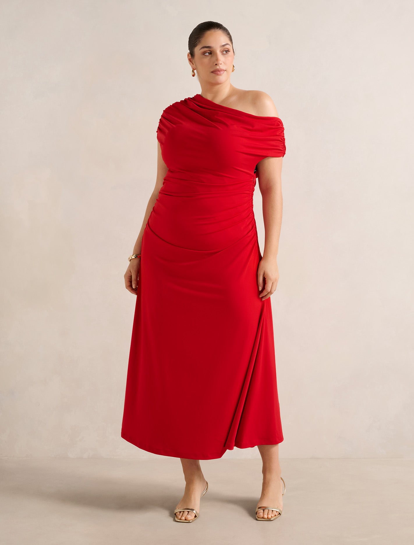 Forever New Women's Eris Curve Plus Size Drape Asymmetrical Crepe Midi Dress in Equestrian Red