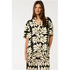 Forever New Women's Flossie Printed Shirt in Black Palmira Co-Ord