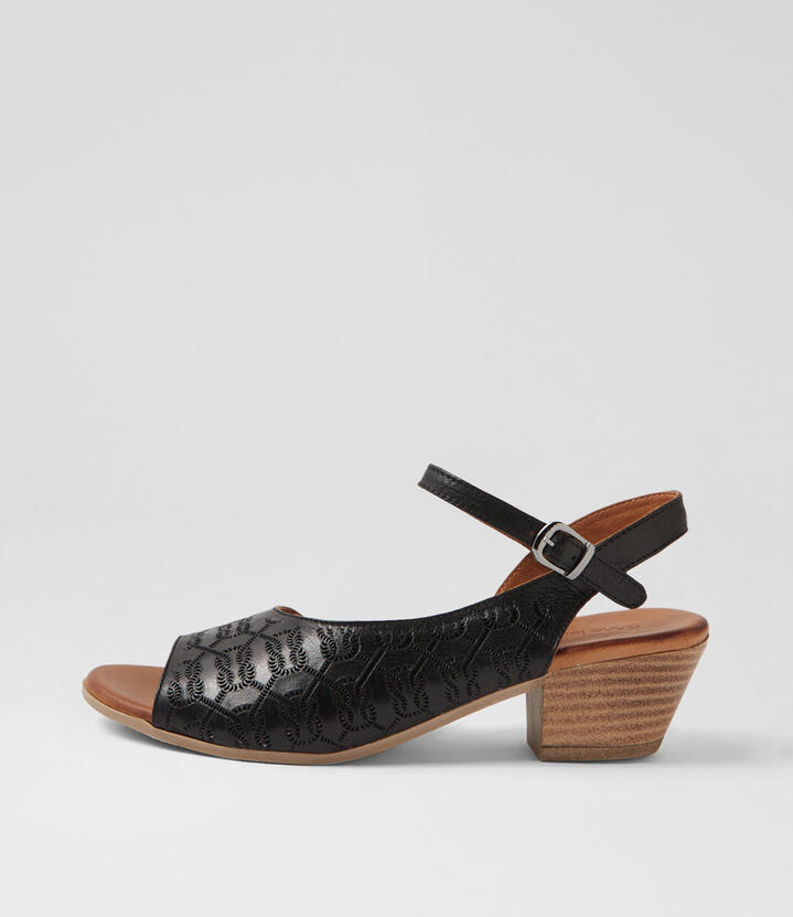 Gorgeena Black Leather Sandals