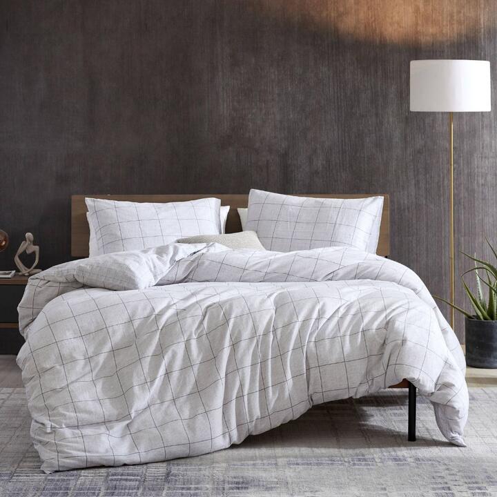 Kenneth Cole Holden Grid Quilt Cover Set
