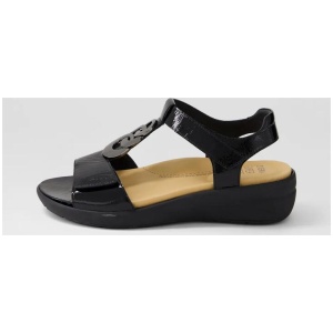 Navvon Xw Black Wrinkle Patent Sandals