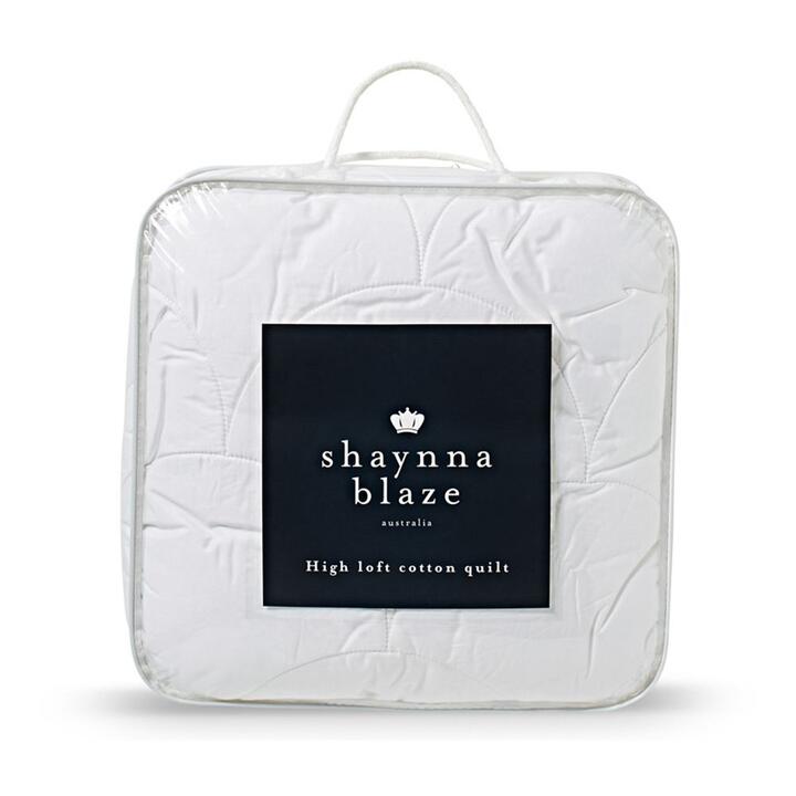 Shaynna Blaze Cotton Quilt