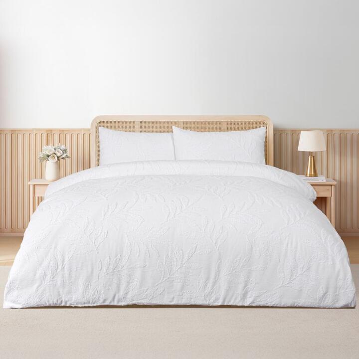 Soren Wembley Tufted Quilt Cover Set