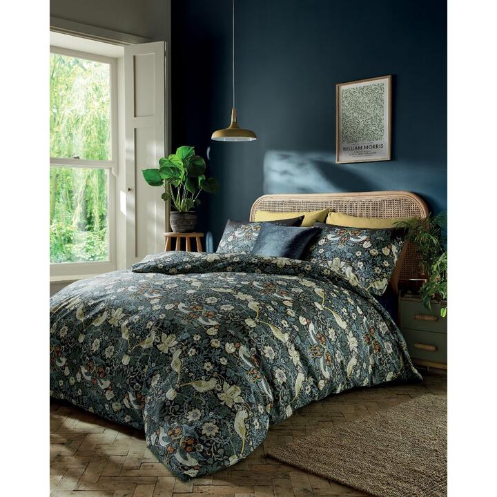 William Morris At Home Strawberry Thief Cotton Percale Quilt Cover Set